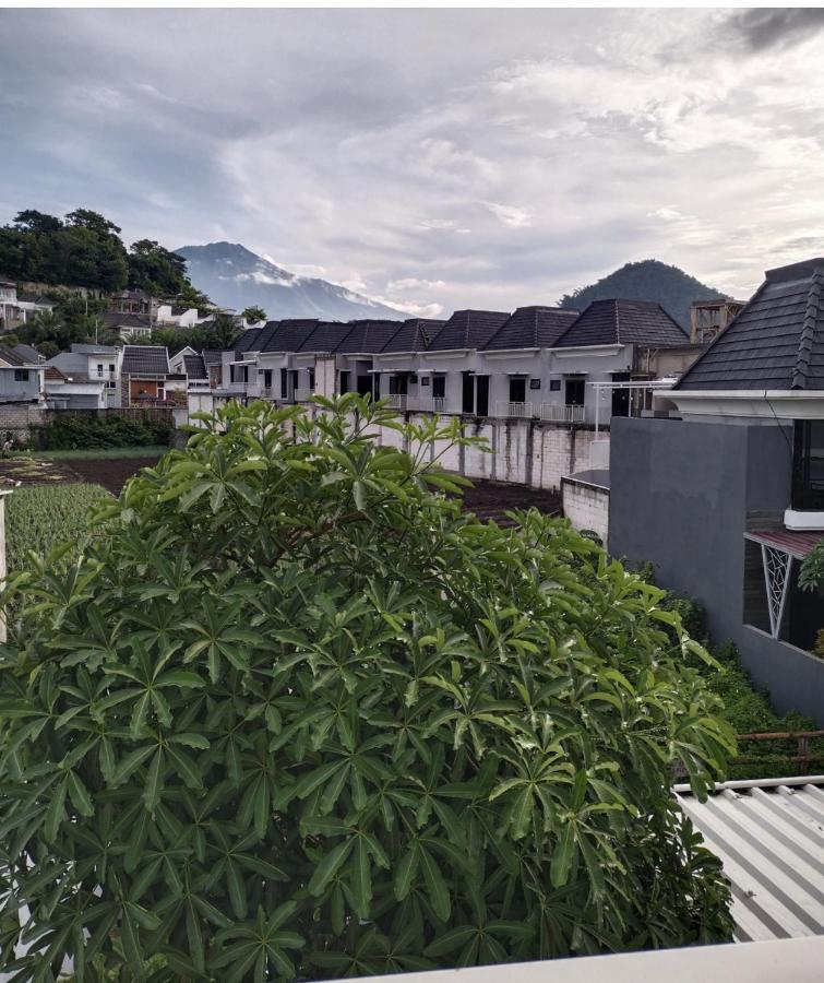 Family Villa Syariah C-37 Batu المظهر الخارجي الصورة